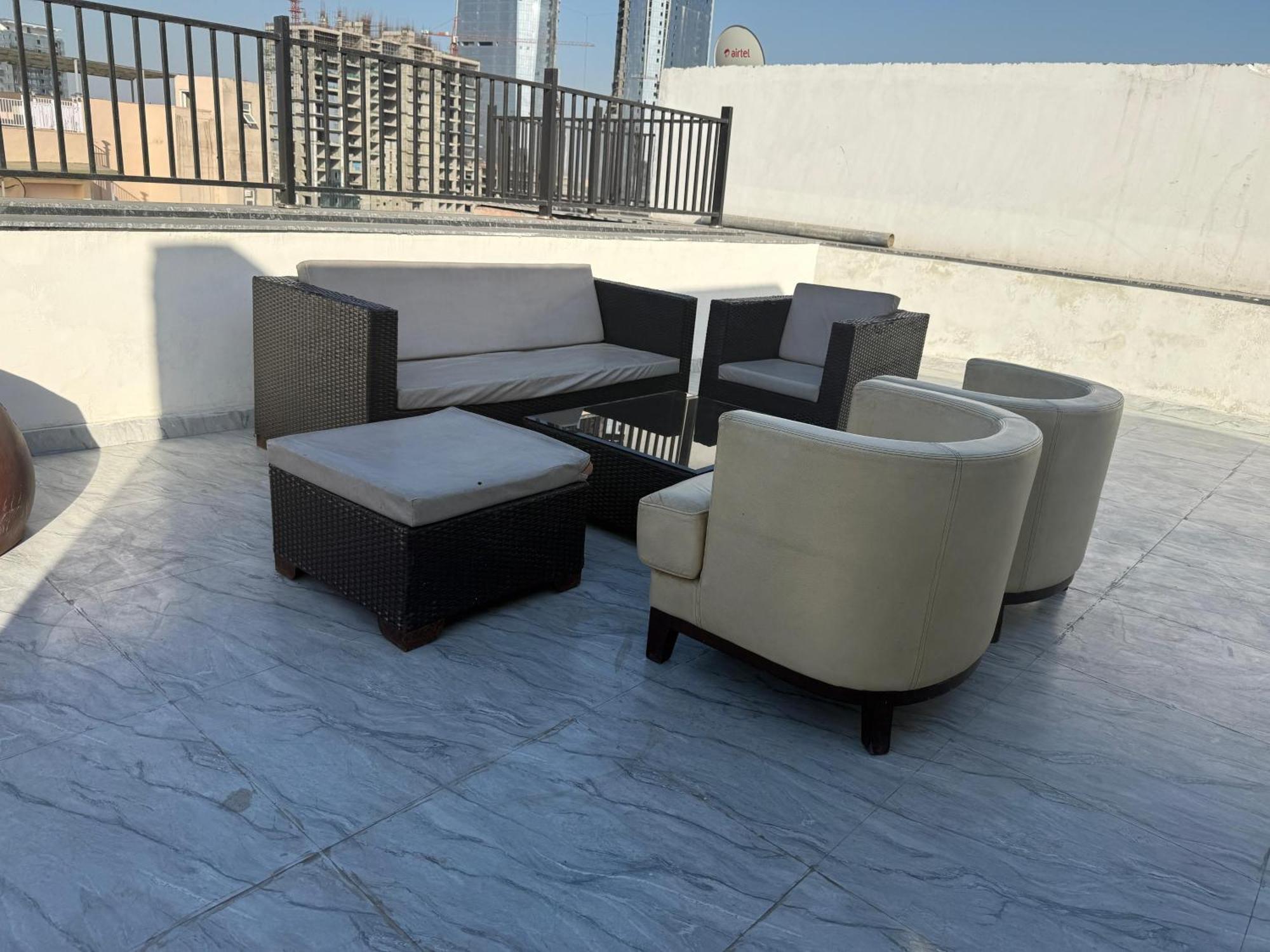 Sky Villa With Private Pool Noida Eksteriør bilde