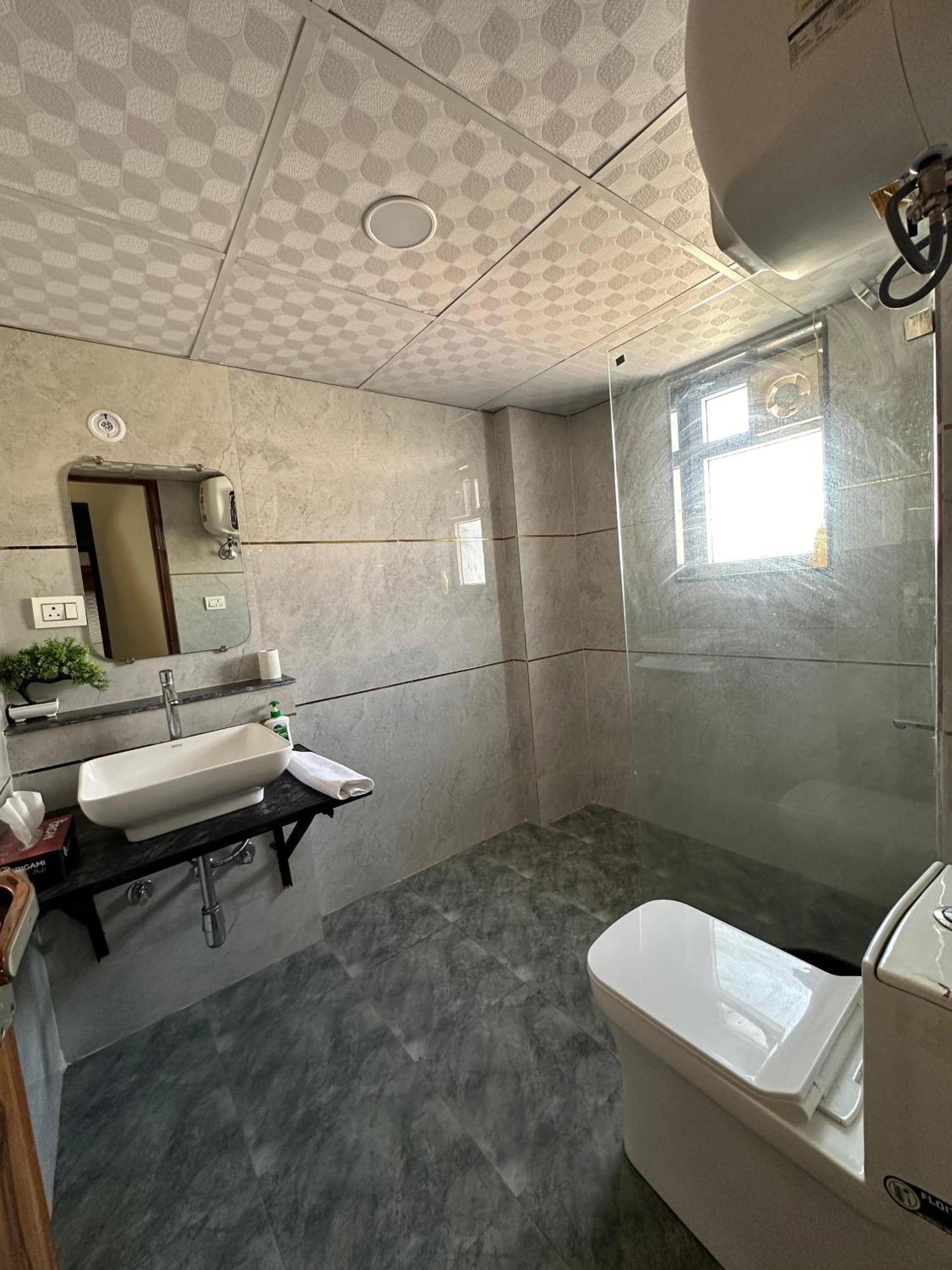 Sky Villa With Private Pool Noida Eksteriør bilde